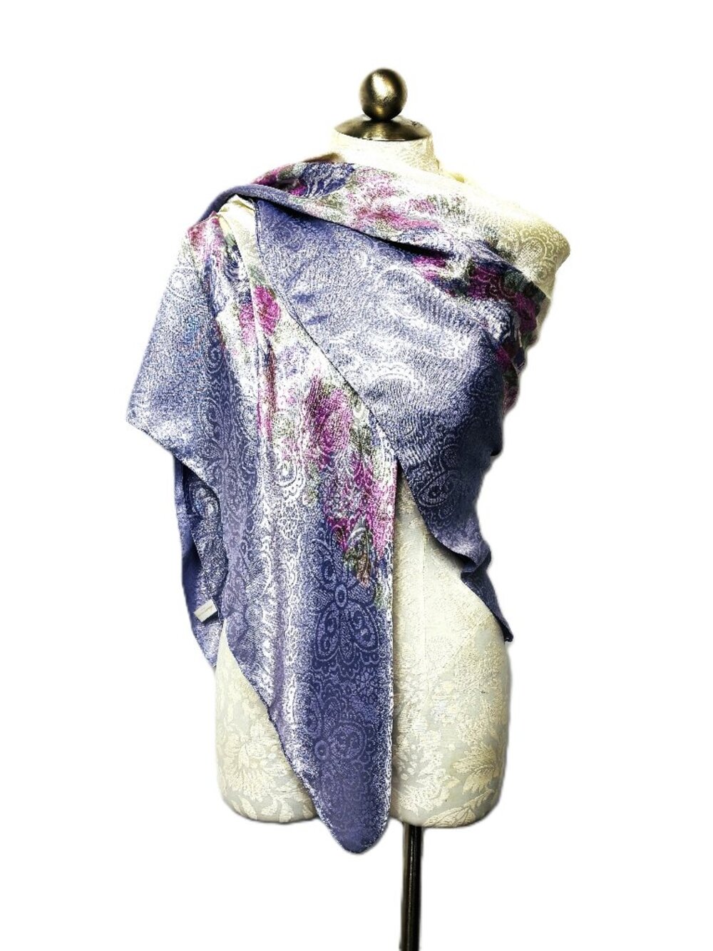 Amira Foulards Lightweight Floral Lavendar and Cream Moire’  Scarf Vintage